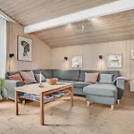 Semesterbostad Stunning In With Sauna