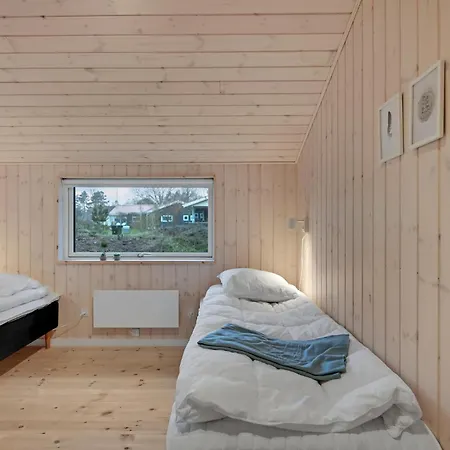 Gorgeous In Knebel With Sauna * Skødshoved Strand