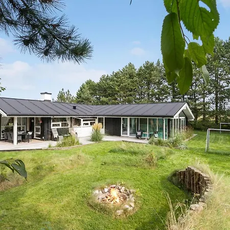 Gorgeous In Knebel With Sauna * Skodshoved Strand